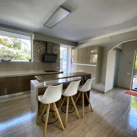 Aguacate بيت للعطل تيرور